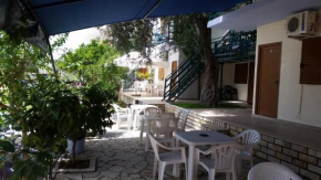  Mehilli Hotel  Дерми